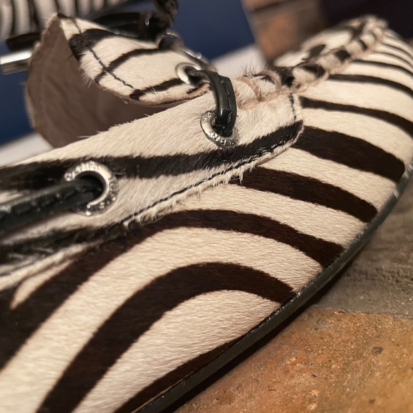 Sperry* Zebra print* loafers* with pony hair *leather tassel *size 9.5 - Picture 5 of 6
